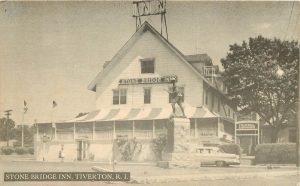 Stone Bridge Inn & Doughboy Statue in 1950