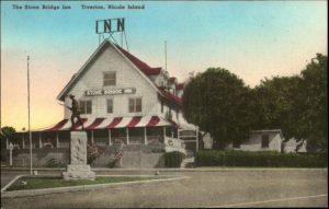 Stone Bridge Inn & WWI Doughboy Statue